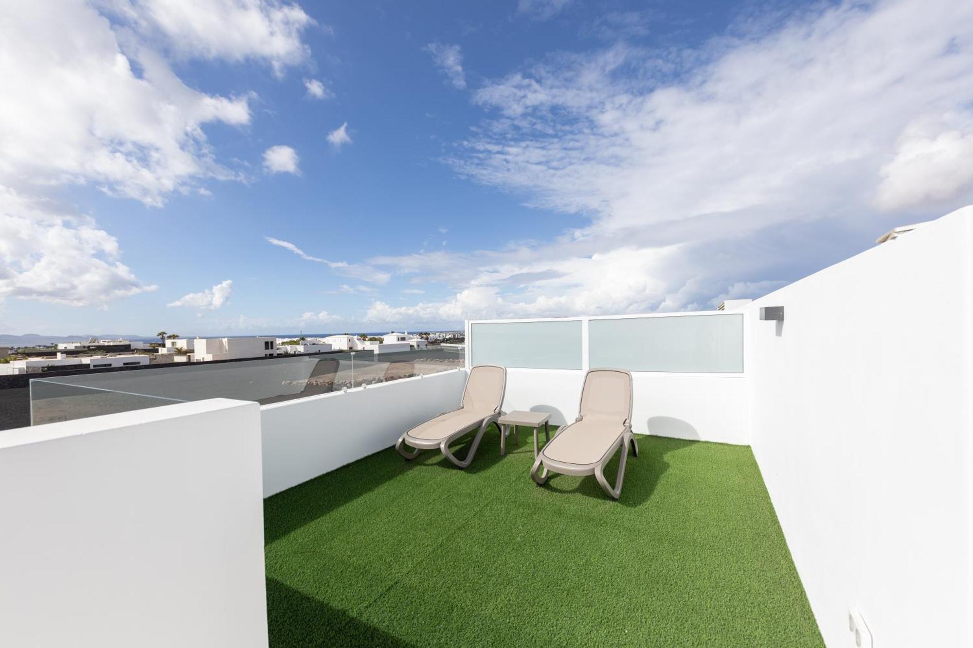 Serena Holiday Homes By Livvo Playa Blanca  Buitenkant foto